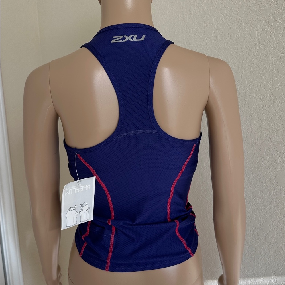 NWT 2XU Women's Blue Sports Bra with Pink Accents Size X Small. - Picture 4 of 13
